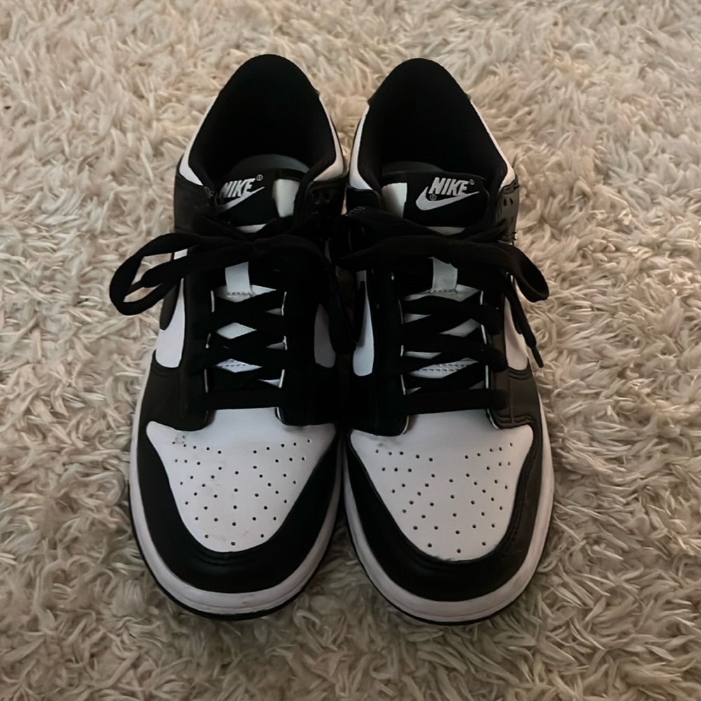 gently used panda dunks